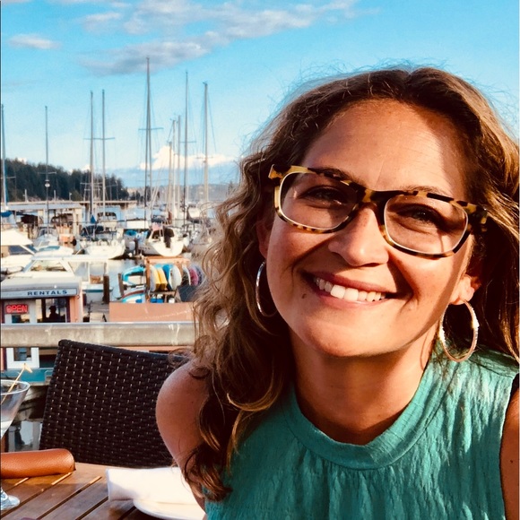 Meet your Posher, Marlena - Picture 1 of 1